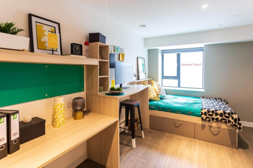 Holden Court - Gallery - 18
