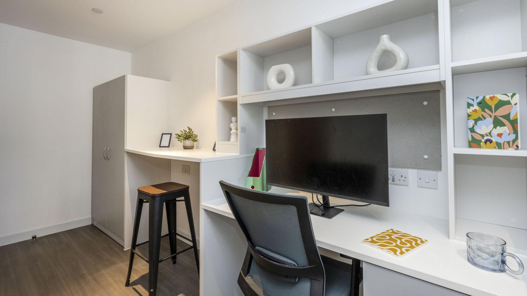  Premium Studio  -  Holden Court  - Gallery -  13