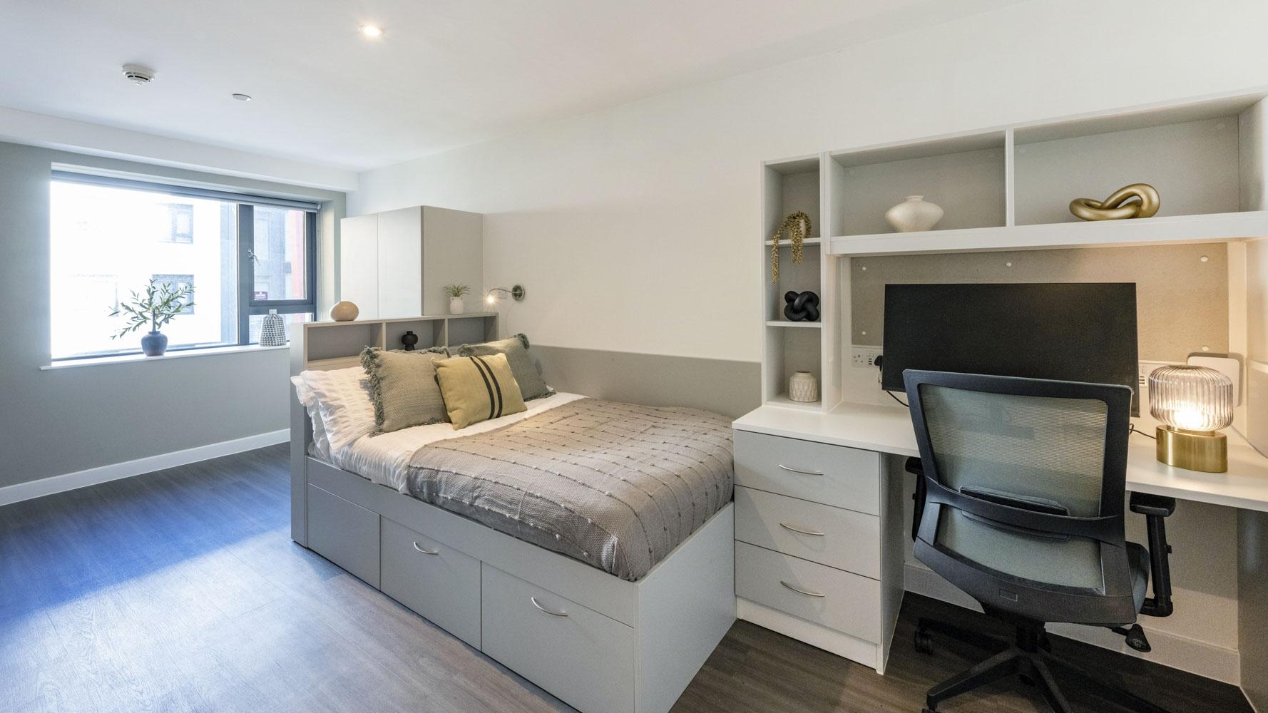  Luxury Studio  -  Holden Court  - Gallery -  12