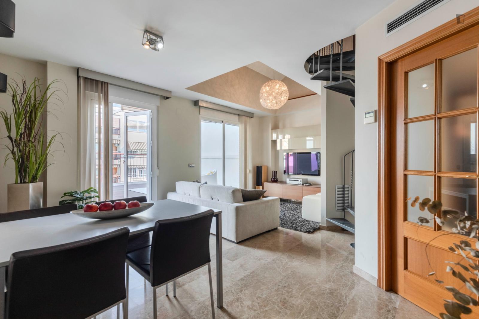 Exxellent 2-Bedroom Apartment With A Terrace, In Russafa - 1