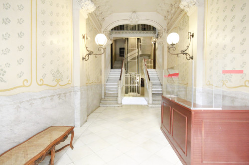 Brilliant apartment nearby the Hospital Clínic Metro Station