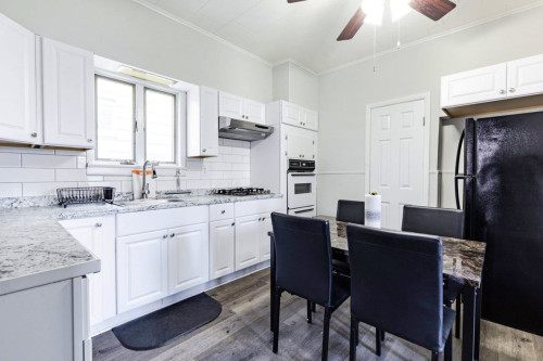 Gorgeous Stunning Apt near Lincoln Park