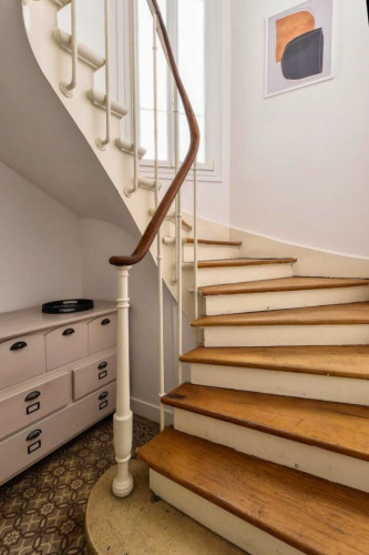 Incredible Stunning House w/Backyard near Saint Ouen