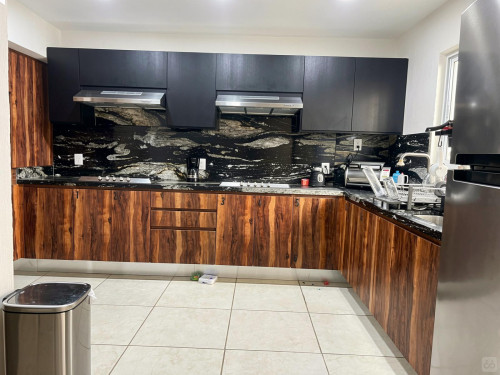 Montes Urales Home