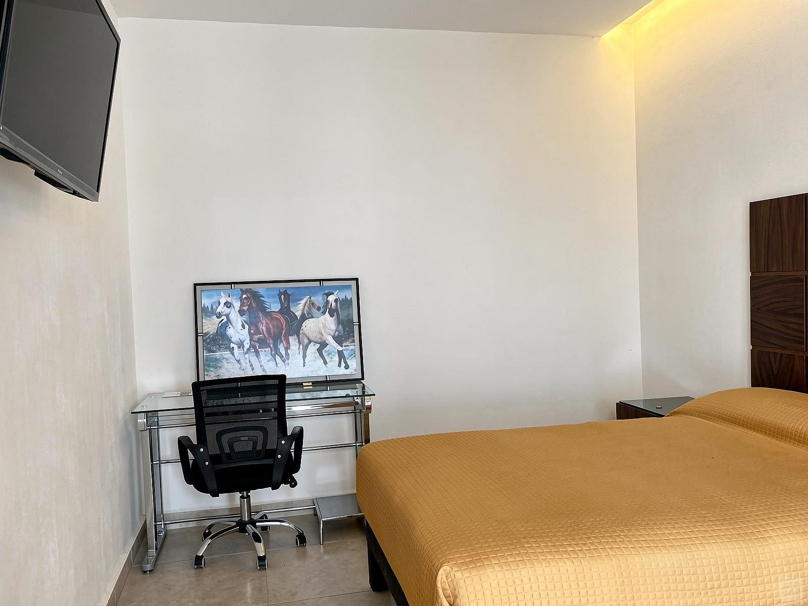  Private Room  -  New Complex near Guadalajara City Center  - Gallery -  6