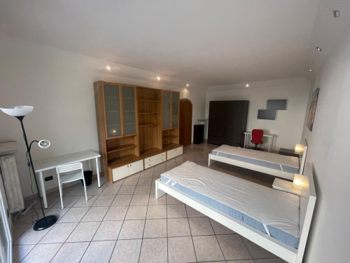 Comfy Twin Bedroom with balcony, well connected to Padova Central Station - Gallery - 2