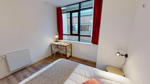 Appealing double bedroom near the Bois Colombes train station 