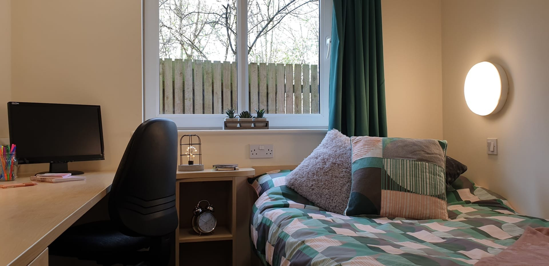  3-4 Bed Standard En-Suite  -  The Cube  - Gallery -  12