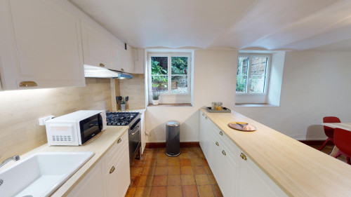 A charming Apartment near Square Danton