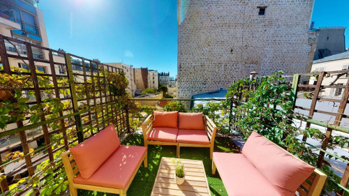 A charming Apartment near Square Danton