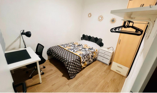 Comfy Single Bedroom close to  CEU Cardenal Herrera - Campus Castelló University