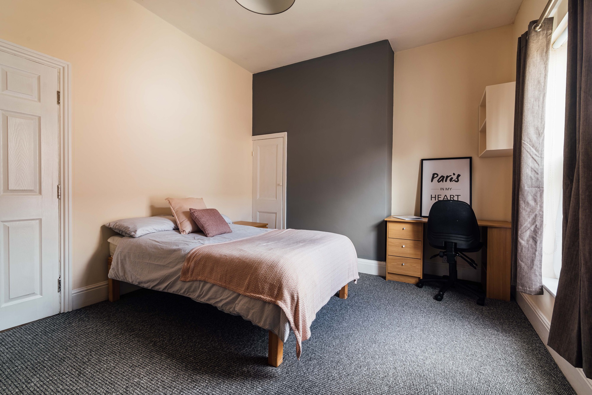  3-Bedroom Apartment  -  Rosebery Avenue  - Gallery -  6