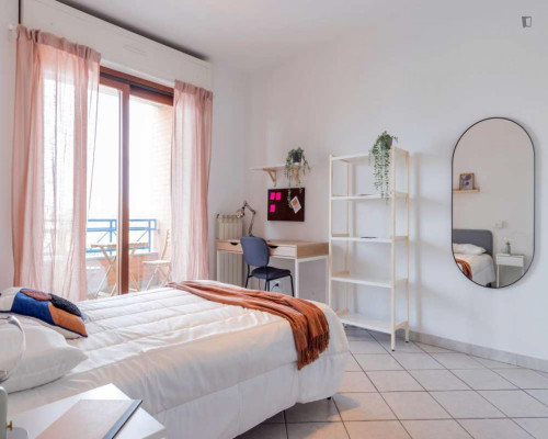 Neat single bedroom in Aurora