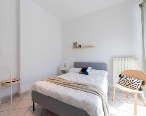 Luminous single bedroom in Aurora