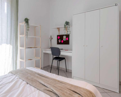Luminous single bedroom in Aurora