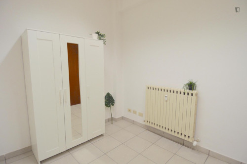Neat single bedroom near the Piazza Manzoni train station