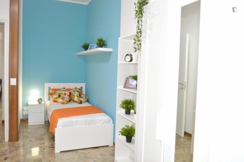 Exquisite single bedroom in the centre of Modena
