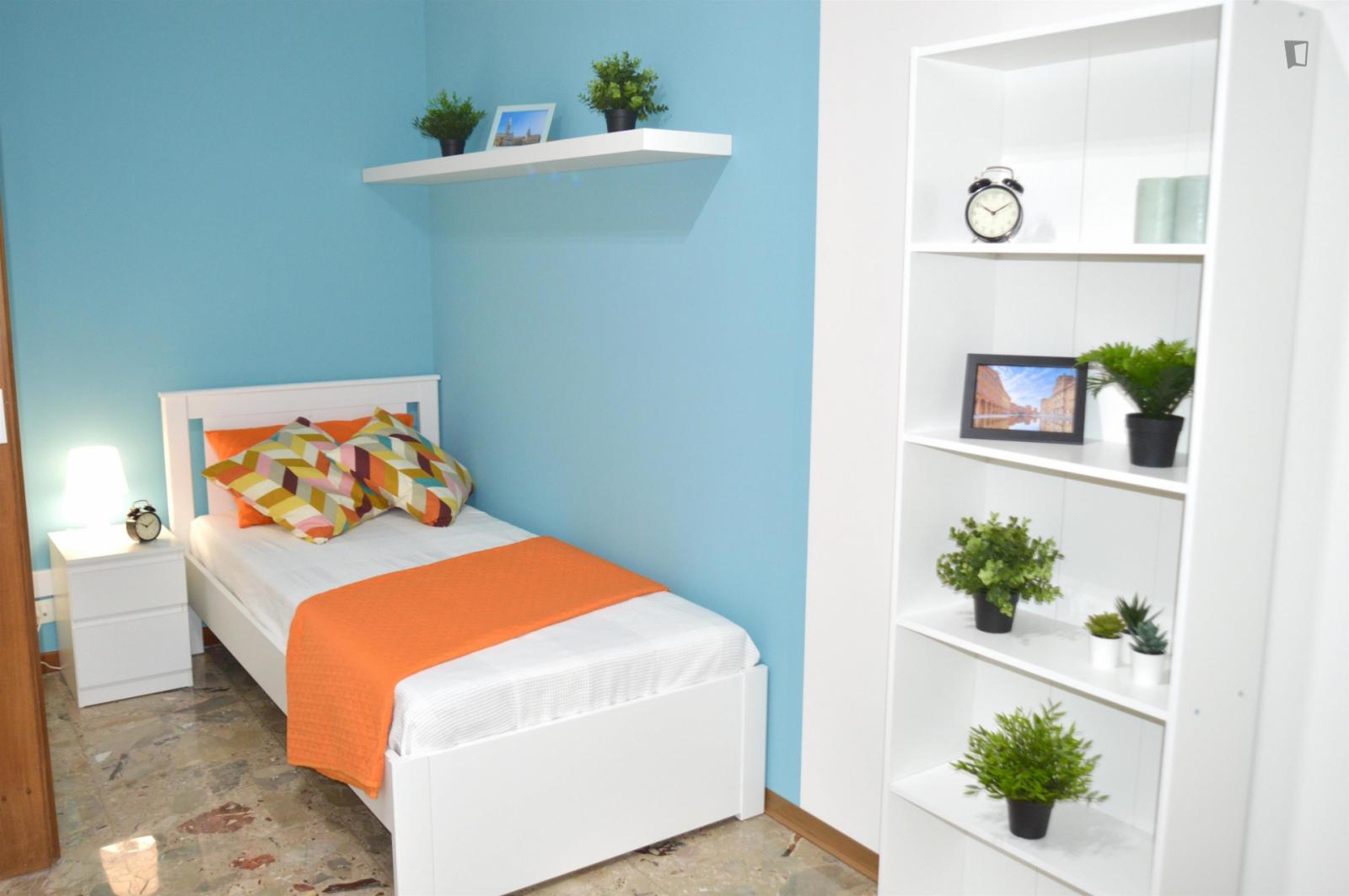 Exquisite Single Bedroom In The Centre Of Modena - 1