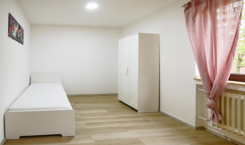 Comfy single bedroom near the D-Elbruchstraße metro