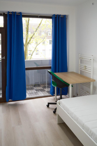 Appealing single bedroom with a balcony, near the D-Elbruchstraße metro