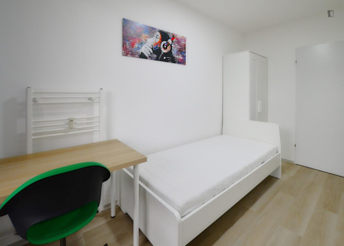 Appealing single bedroom with a balcony, near the D-Elbruchstraße metro
