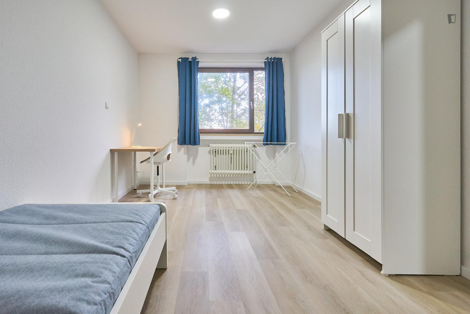 Cosy Single Bedroom In Wersten - 1