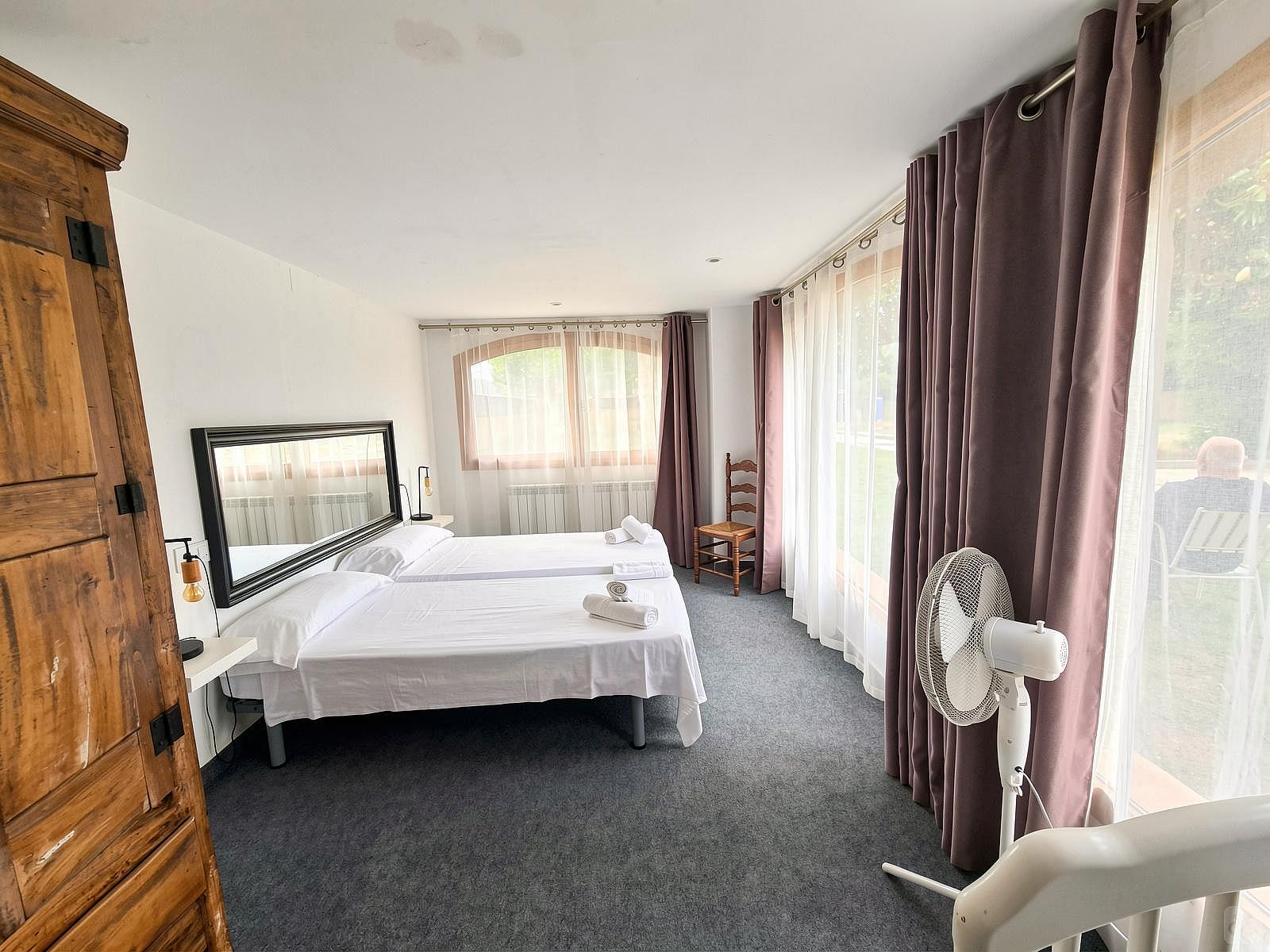  Private Room V  -  Beautiful villa near Vall-Llobrega, (Dir. Palamos) Bus Station  - Gallery -  11