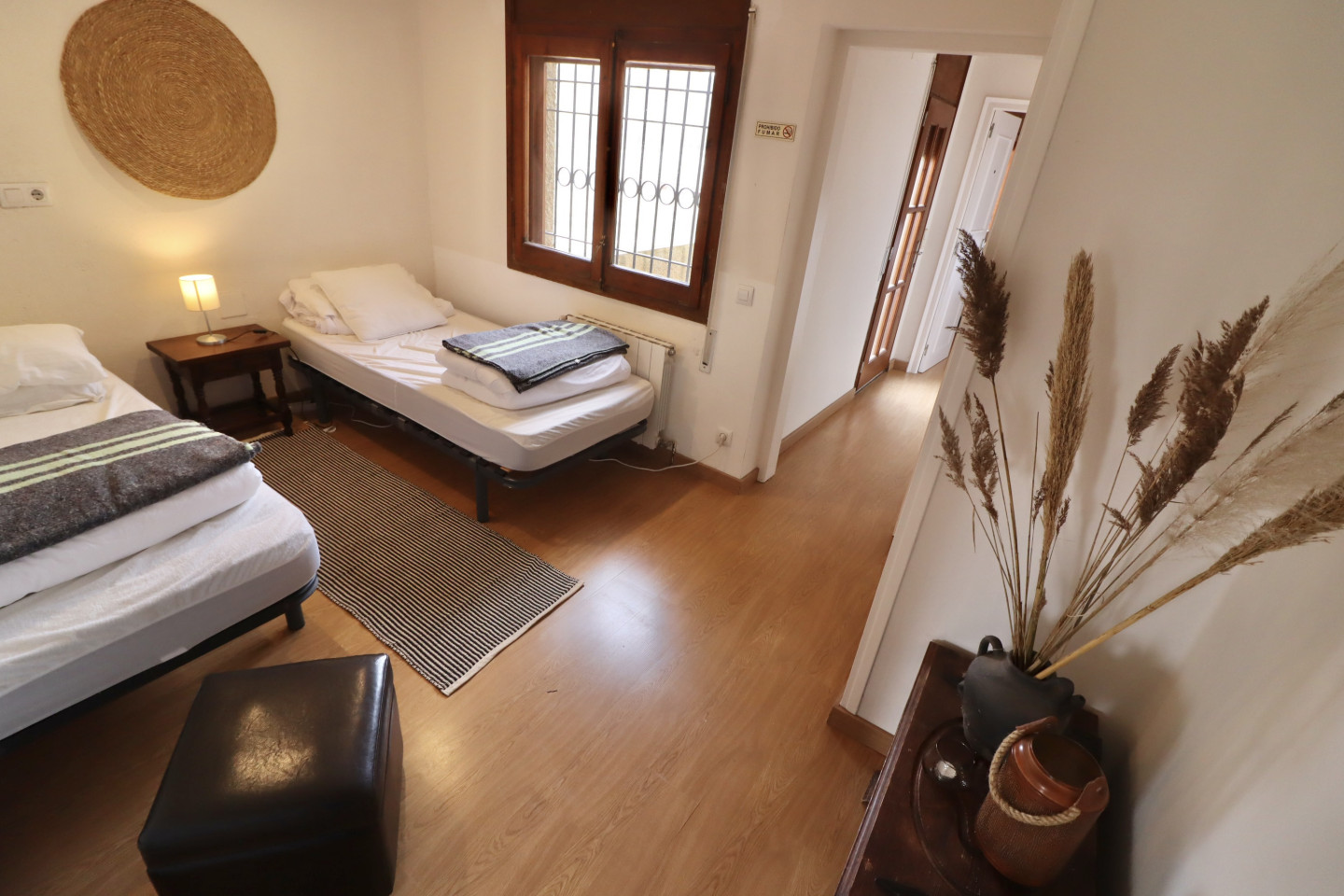  Bed In A 4-Bed Mixed Gender Room  -  Beautiful villa near Vall-Llobrega, (Dir. Palamos) Bus Station  - Gallery -  5