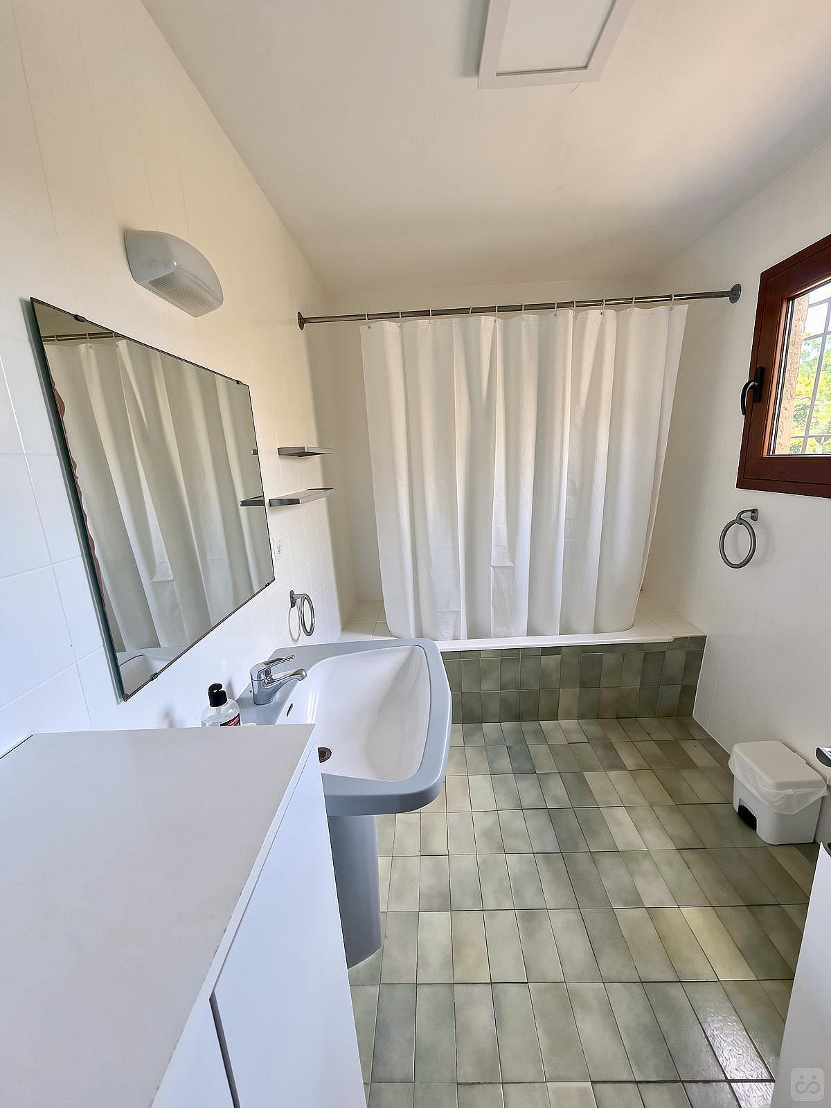  Private Room VI  -  Beautiful villa near Vall-Llobrega, (Dir. Palamos) Bus Station  - Gallery -  12