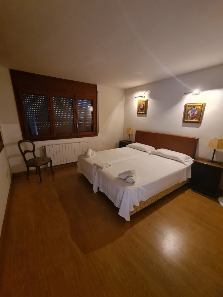  Private Room VI  -  Beautiful villa near Vall-Llobrega, (Dir. Palamos) Bus Station  - Gallery -  5