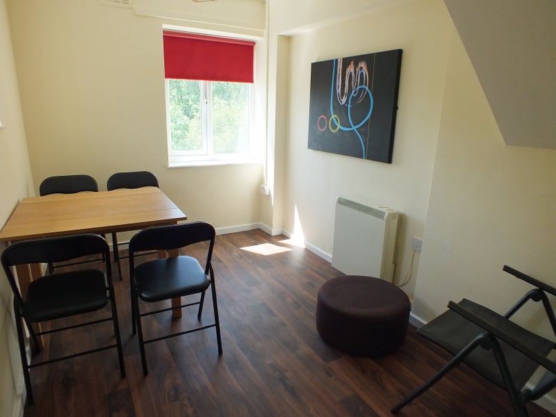 2 Bed Duplex - Classic - Duncan Smith House - Gallery - 5