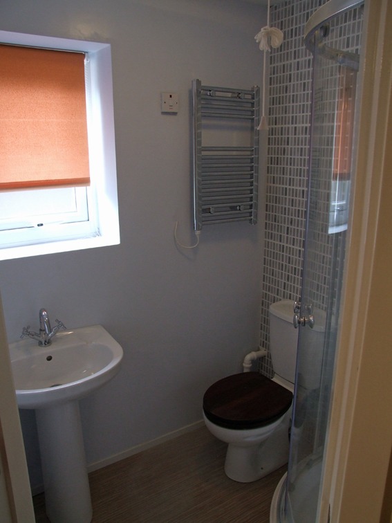 6 Bed Three Floor Flat – Classic - Duncan Smith House - Gallery - 3