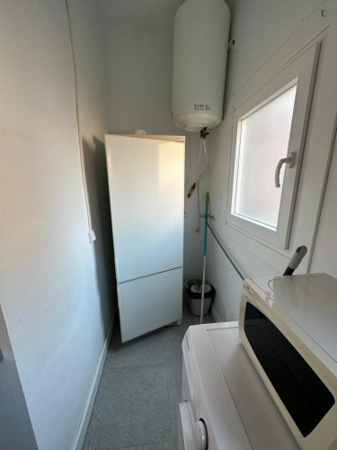 Welcoming double bedroom near Hotel Gaudí