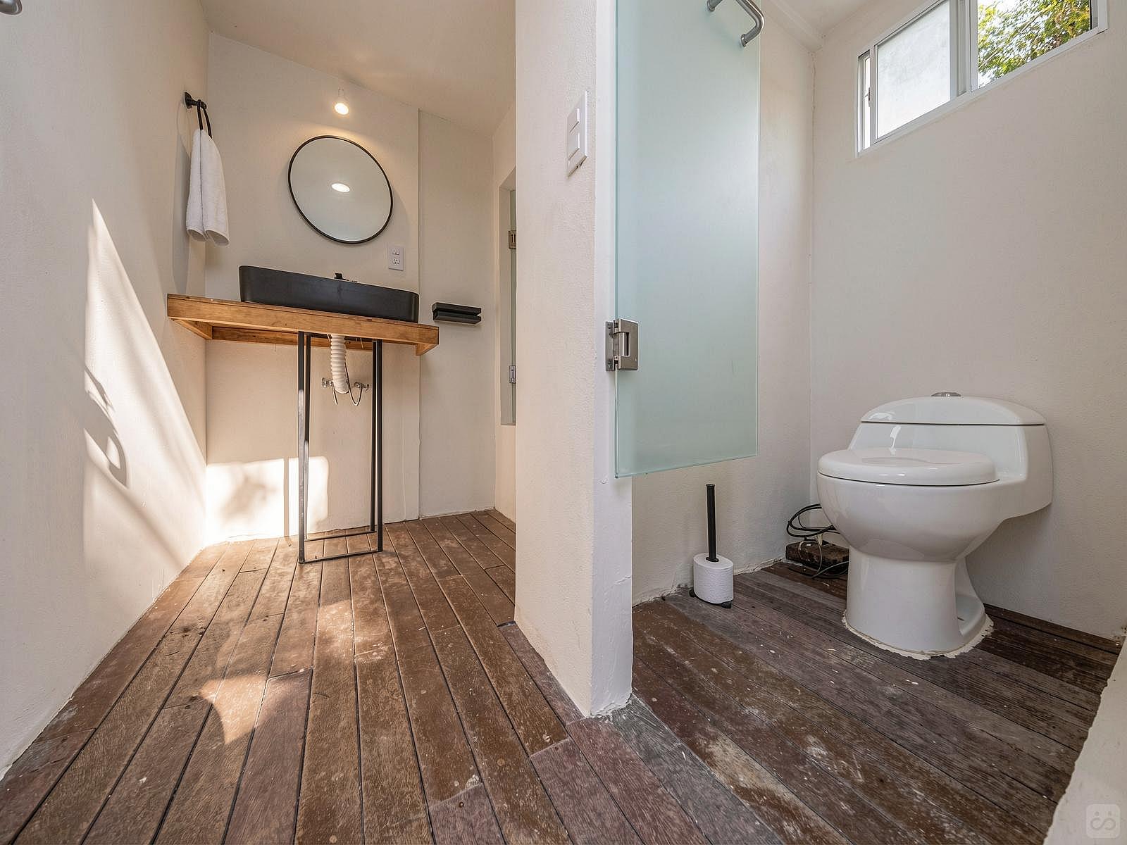  Ficus Tree House Small  -  La Estropajera House  - Gallery -  24