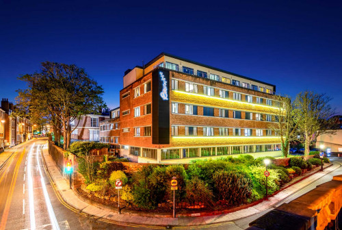 Chester City Aparthotel