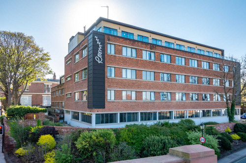 Chester City Aparthotel
