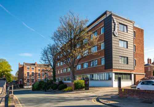 Chester City Aparthotel