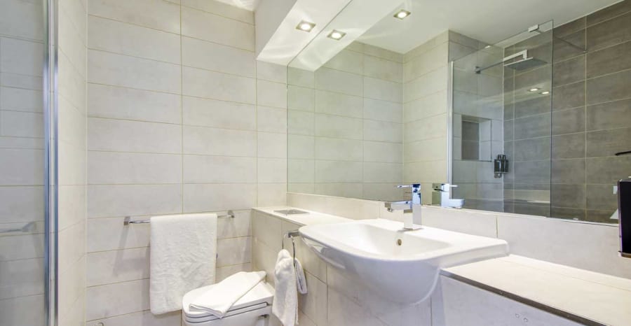  Grande Studio  -  Chester City Aparthotel  - Gallery -  4