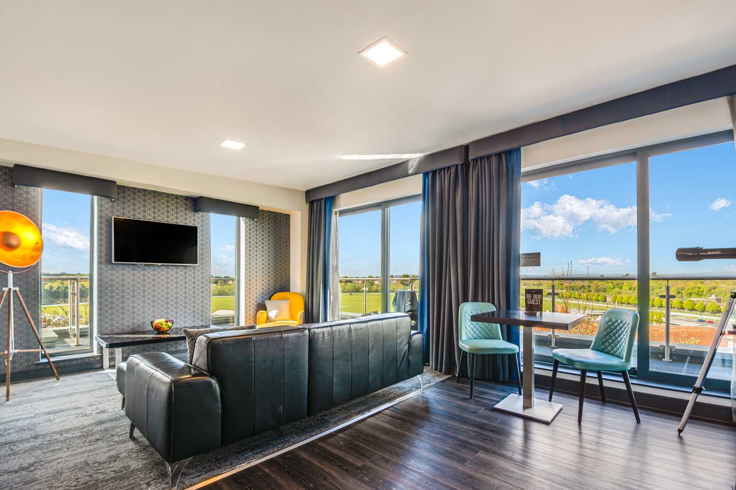  Penthouse Suite  -  Chester City Aparthotel  - Gallery -  2