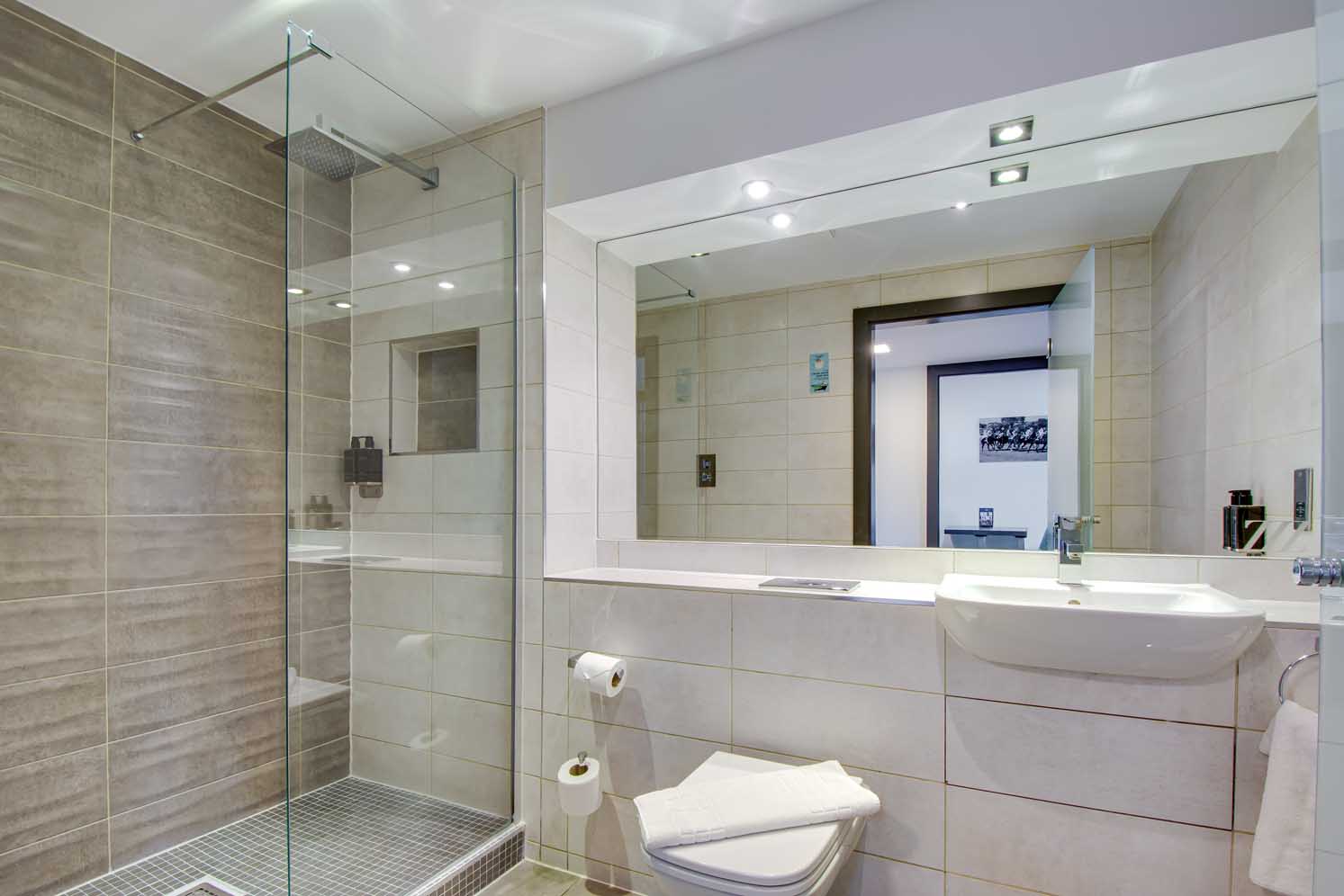  Penthouse Suite  -  Chester City Aparthotel  - Gallery -  4