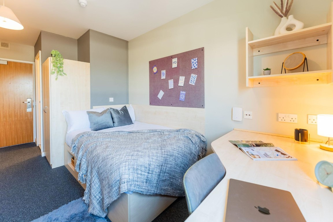  Silver En Suite  -  St Peters Court  - Gallery -  1