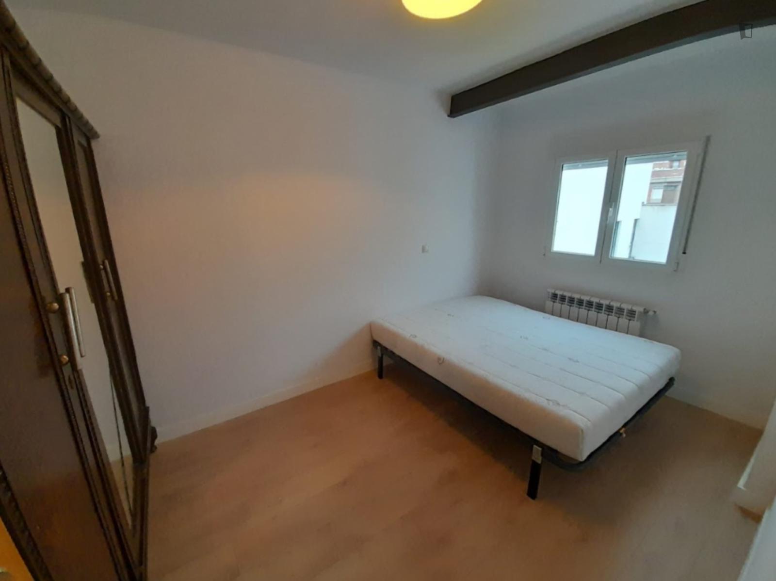 Pleasant Double Bedroom In Las Delicias - 1