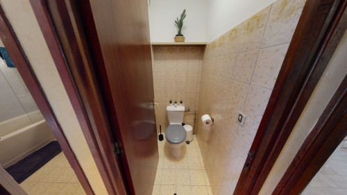 4-Bed Apartment on boulevard Lascrosses
