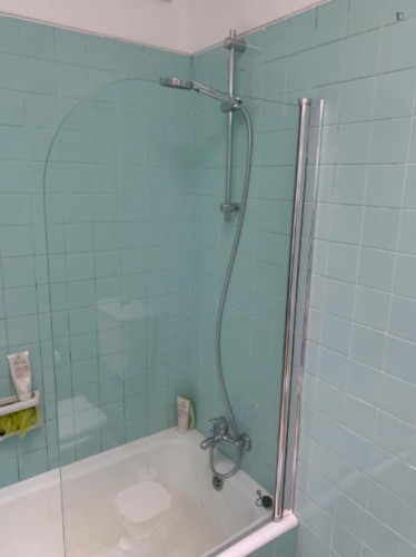 Nice Single Bedroom close to FEP - Gallery - 10