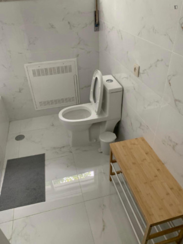 Nice Single Bedroom close to FEP - Gallery - 16