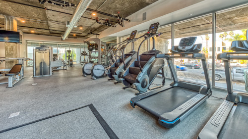 Gorgeous complex w/gym movie room roof top & game room close to Santa Monica & Westwood  - Gallery -  5