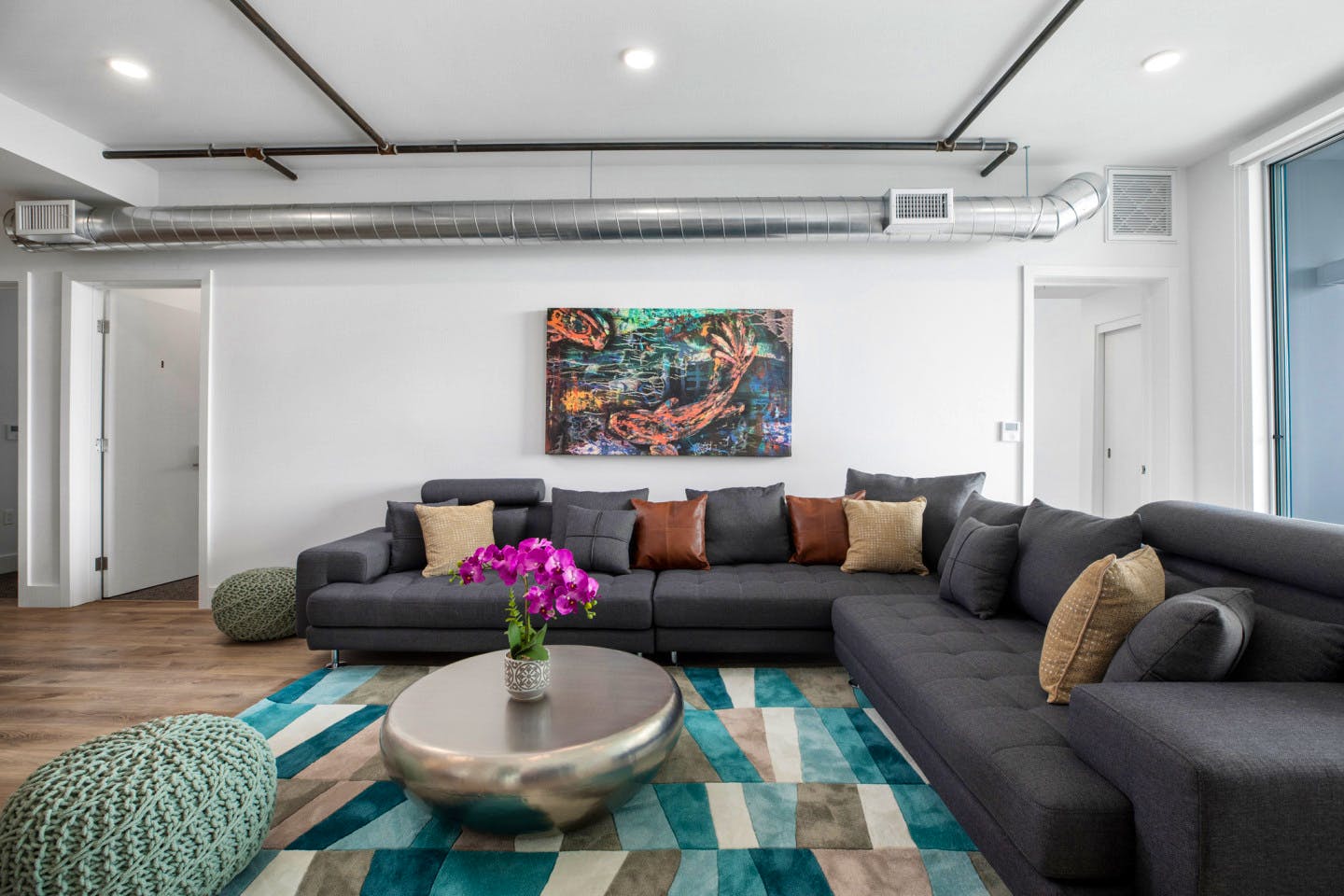  Large Private Suite W/ En-Suite Bathroom  -  Gorgeous complex w/gym movie room roof top & game room close to Santa Monica & Westwood  - Gallery -  18