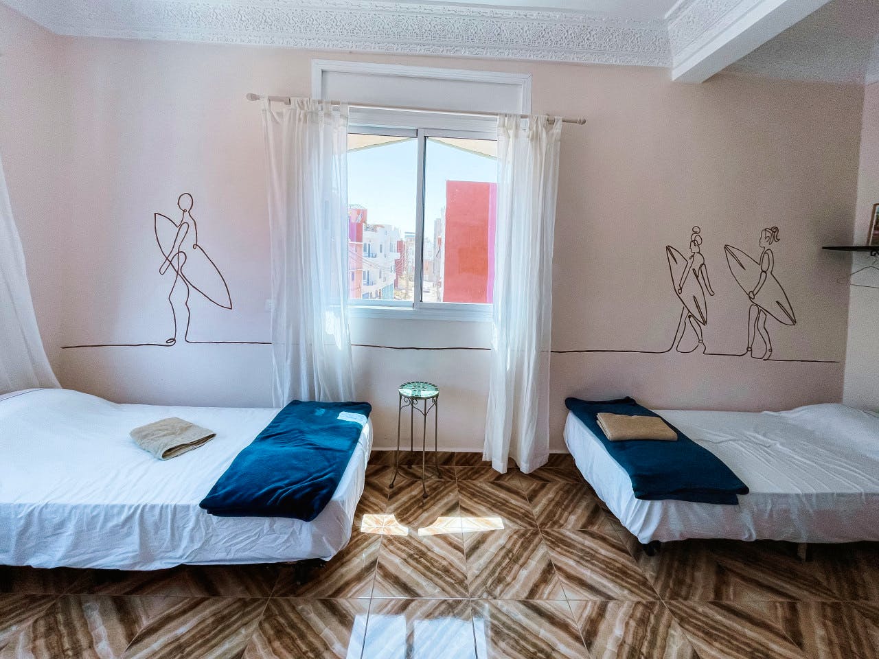 Bed In A 3-Bed Mixed Gender Room - 9