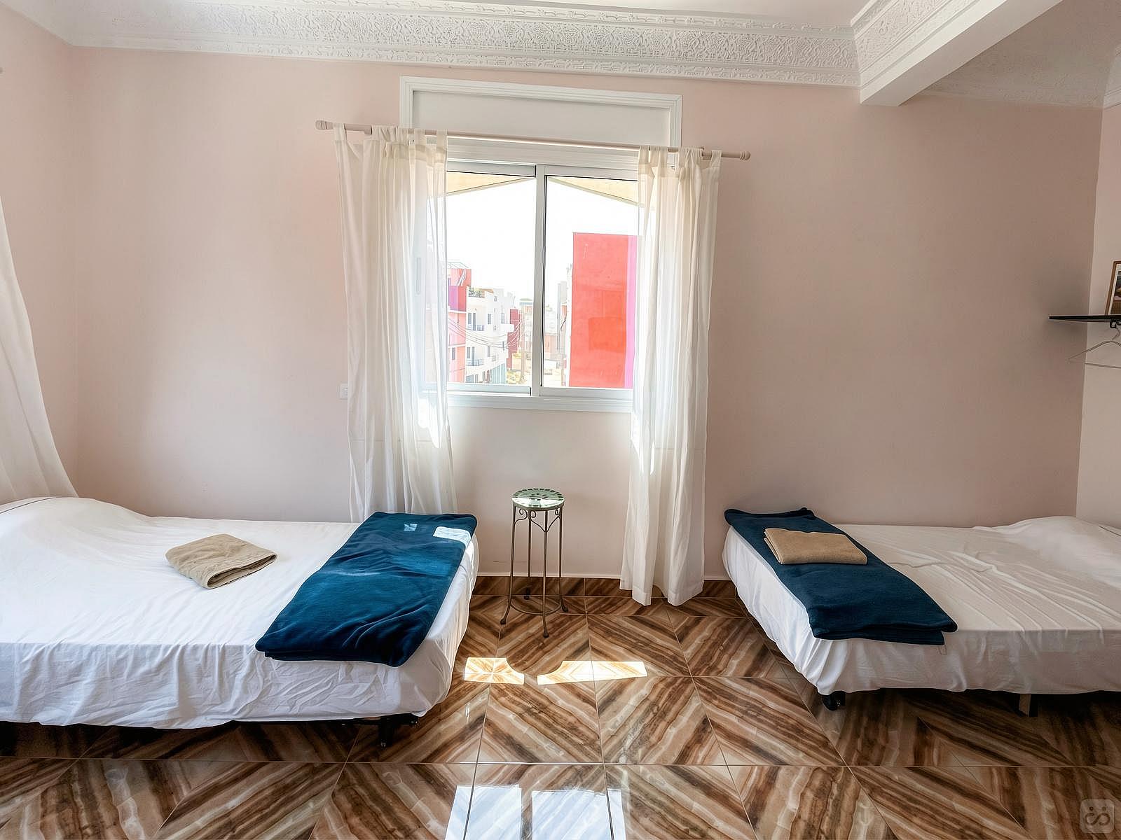 Bed In A 3-Bed Mixed Gender Room - 5