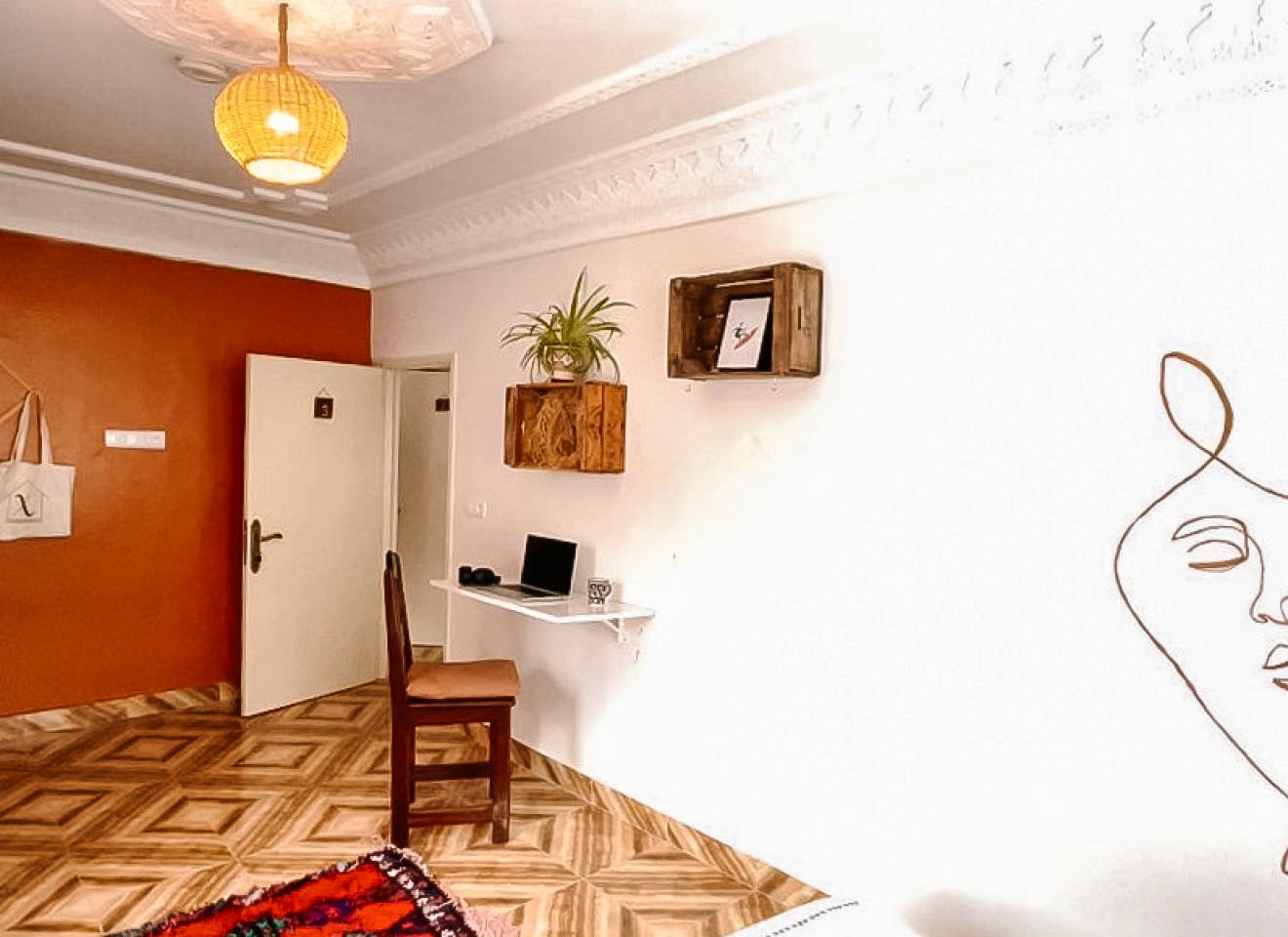 Spacious Private Room With Balcony: Shared Bathroom - Louise's House - 16